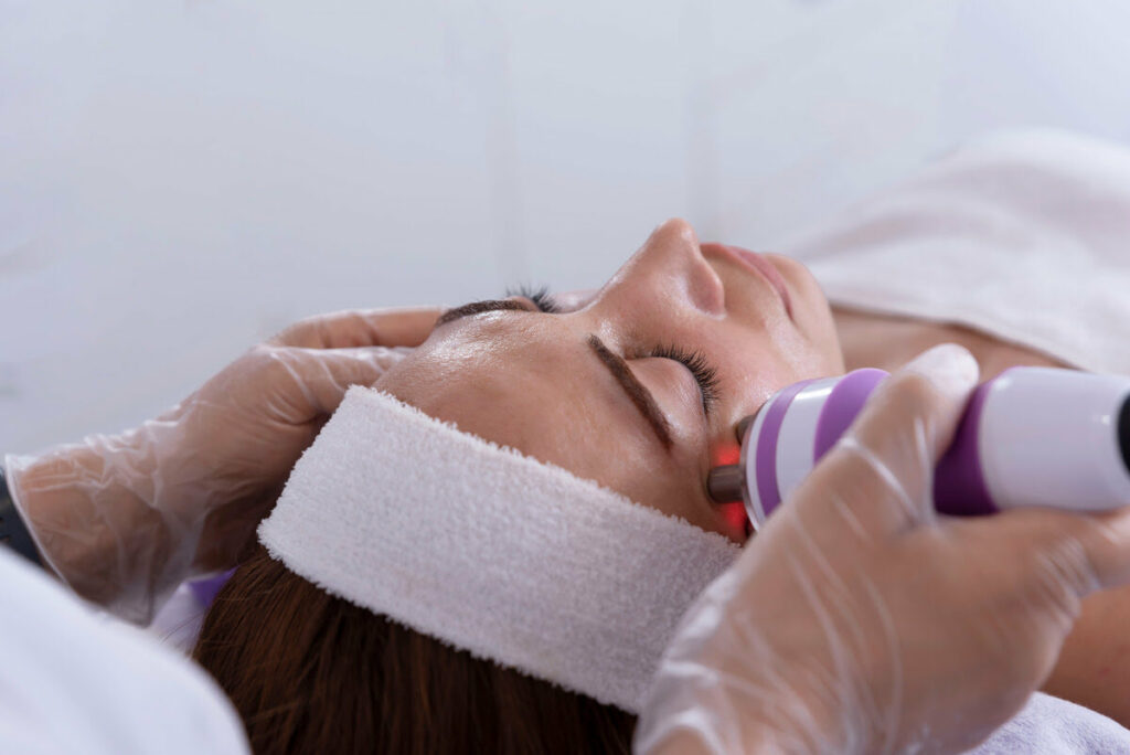 Radiofrecuencia facial Reafirma tu piel y combate el envejecimiento